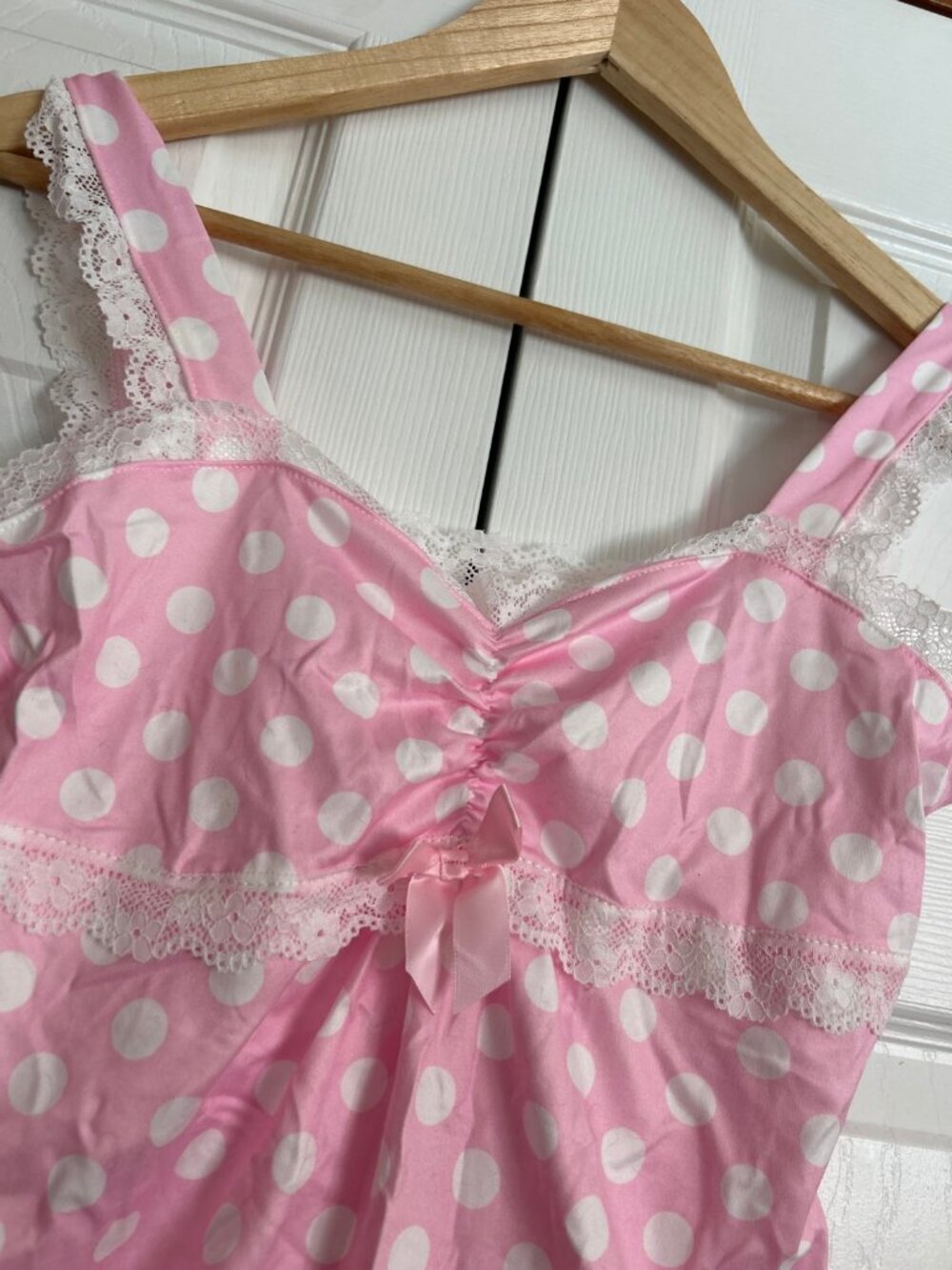 Y2K Pink Polka Dot Cami White Lace Trim Bow Ruffle Hem Size L